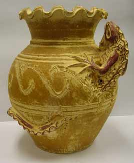 Terra Cotta - Clay Pot with Iguana Inside